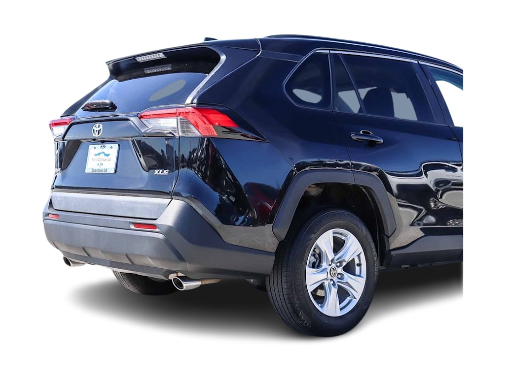 Thumbnail: 2021 Toyota RAV4 - 3