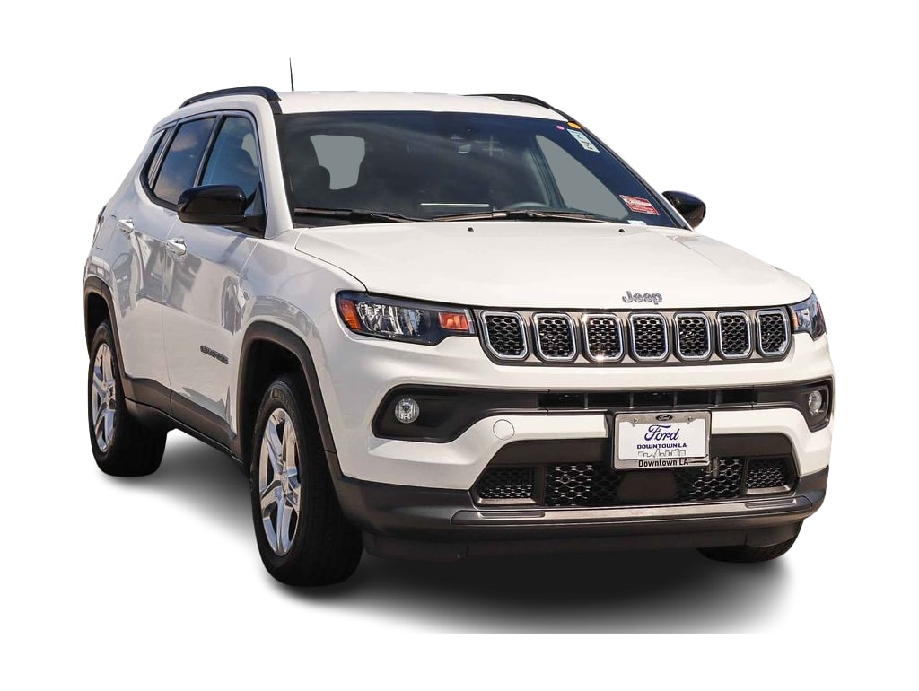 Thumbnail: 2023 Jeep Compass - 17