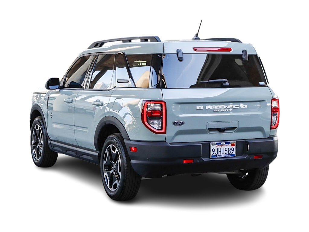 Thumbnail: 2023 Ford Bronco Sport - 3