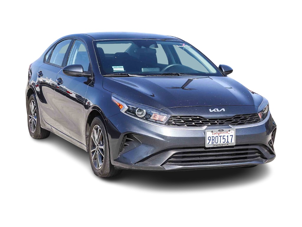 Thumbnail: 2022 Kia Forte - 9