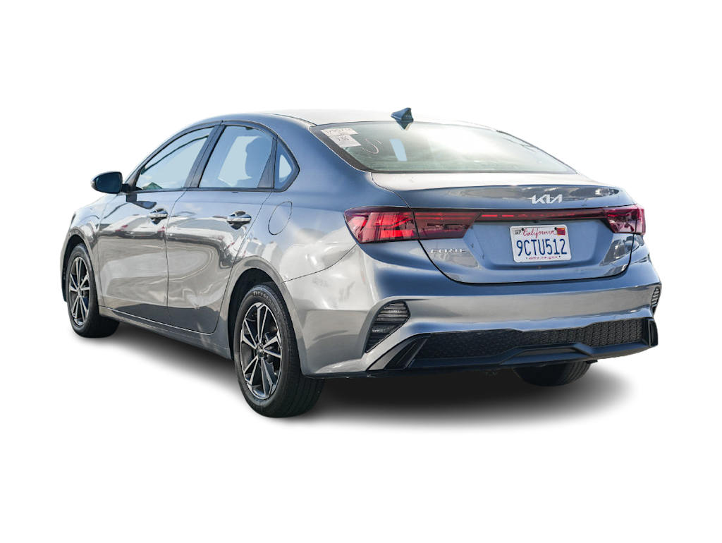 Thumbnail: 2023 Kia Forte - 3