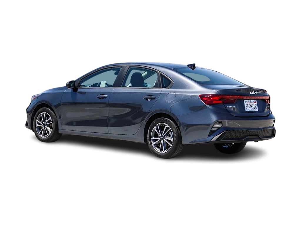 Thumbnail: 2023 Kia Forte - 3