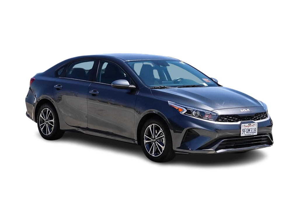 Thumbnail: 2023 Kia Forte - 18