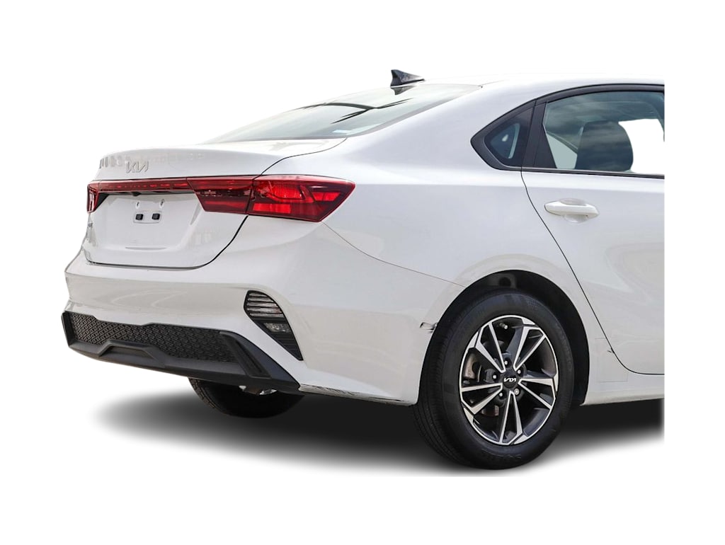 Thumbnail: 2024 Kia Forte - 20