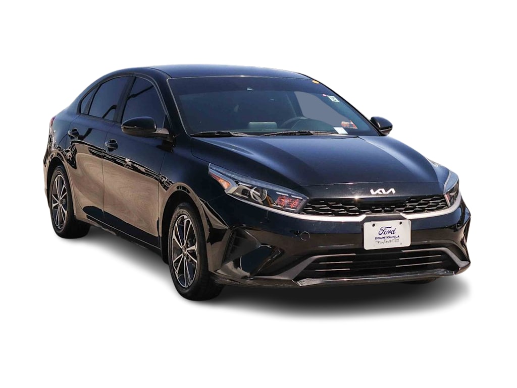 Thumbnail: 2022 Kia Forte - 18