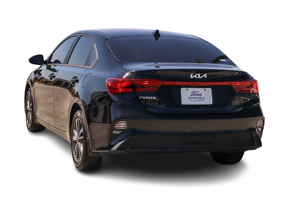 Thumbnail: 2022 Kia Forte - 4