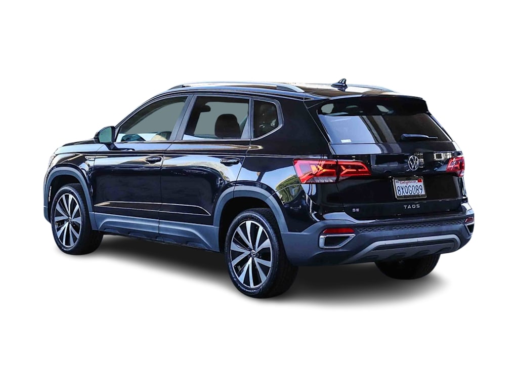 Thumbnail: 2022 Volkswagen Taos - 4