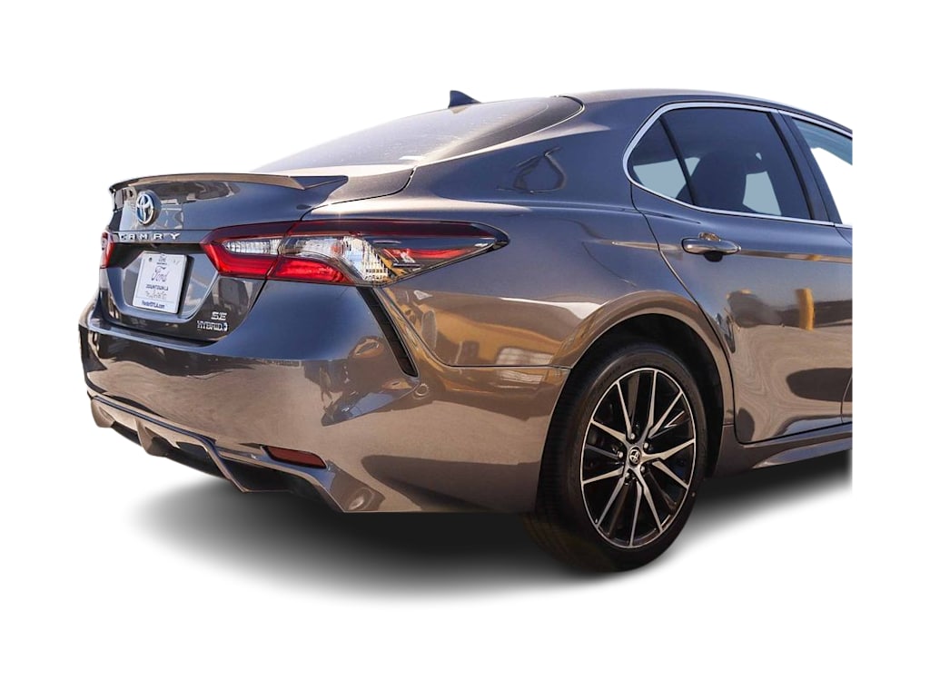 Thumbnail: 2021 Toyota Camry - 3