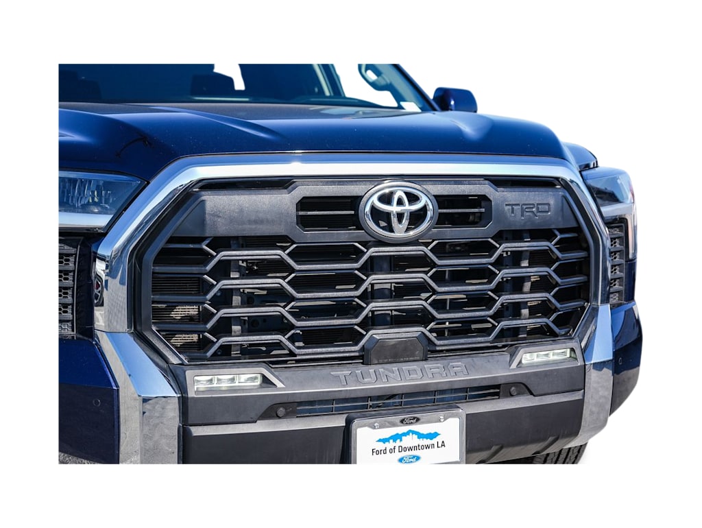 Thumbnail: 2022 Toyota Tundra - 18