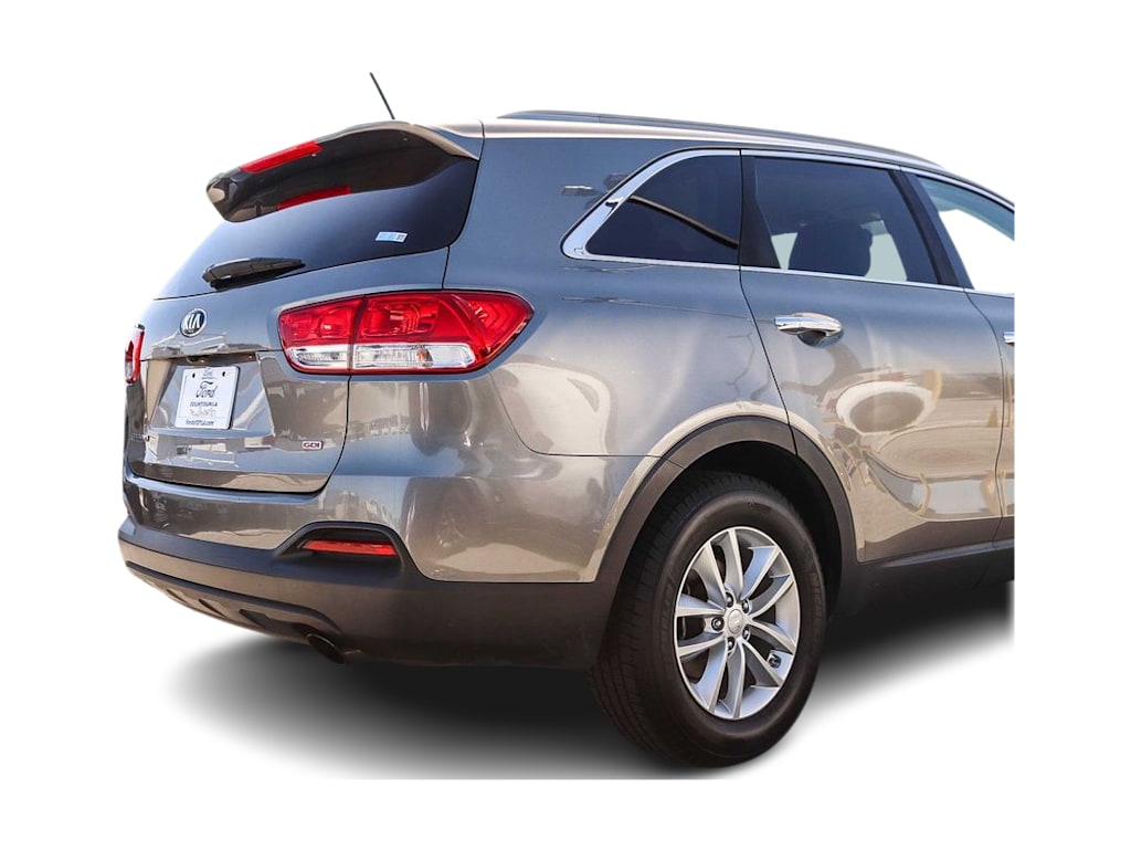 Thumbnail: 2016 Kia Sorento - 20