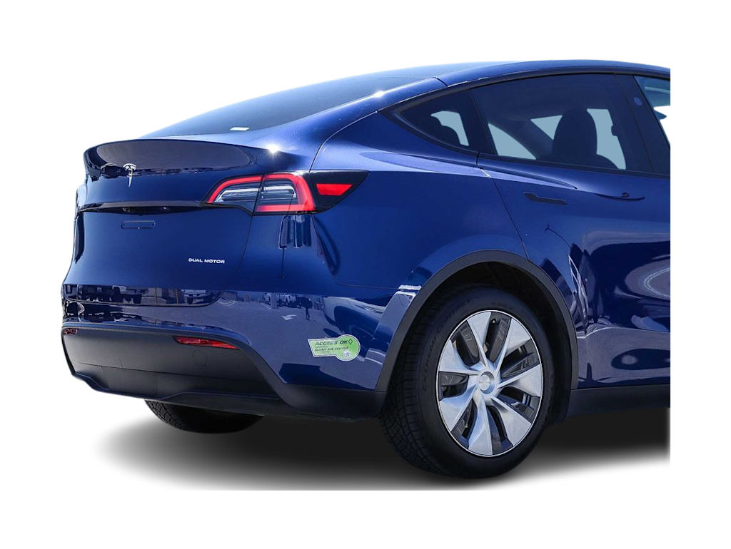 Thumbnail: 2023 Tesla Model Y - 18