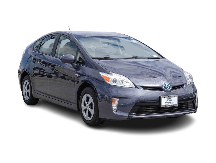 Thumbnail: 2015 Toyota Prius - 18