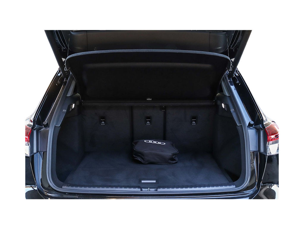 Thumbnail: 2024 Audi Q4 e-tron - 13