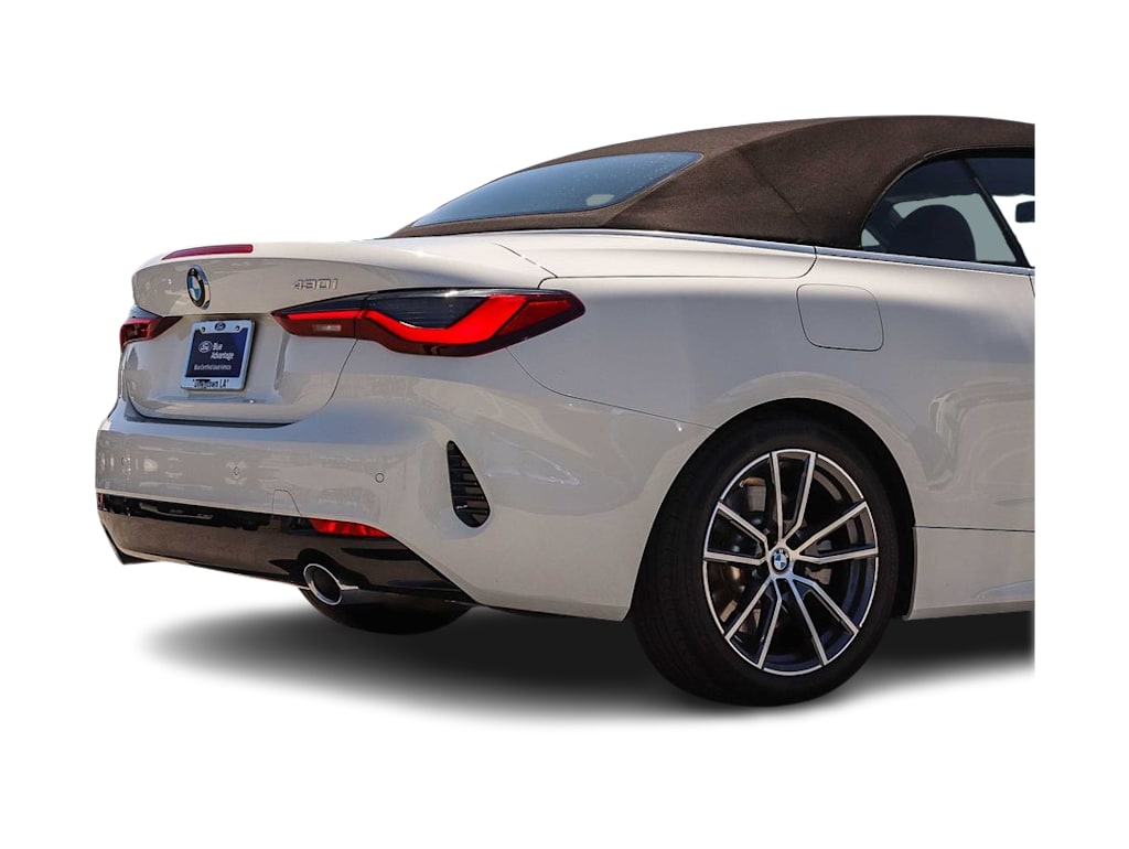 Thumbnail: 2026 BMW 4 Series - 25