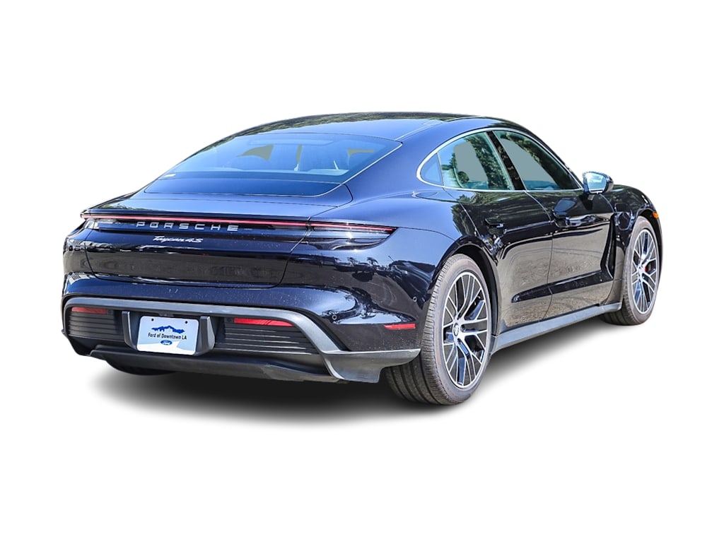 Thumbnail: 2022 Porsche Taycan - 15