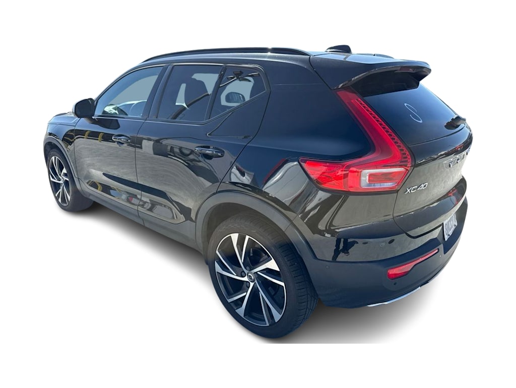 Thumbnail: 2019 Volvo XC40 - 4