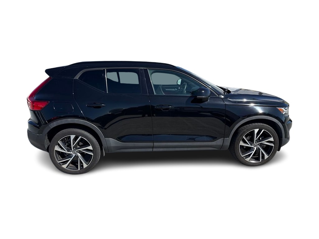 Thumbnail: 2019 Volvo XC40 - 13