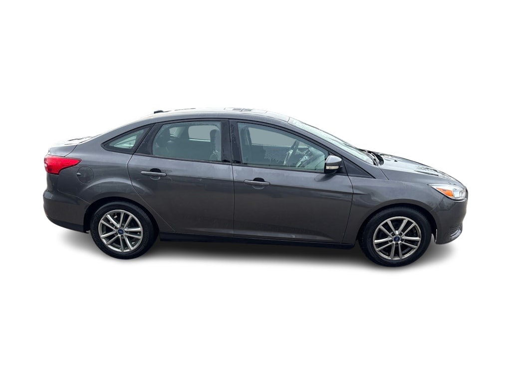 Thumbnail: 2015 Ford Focus - 15