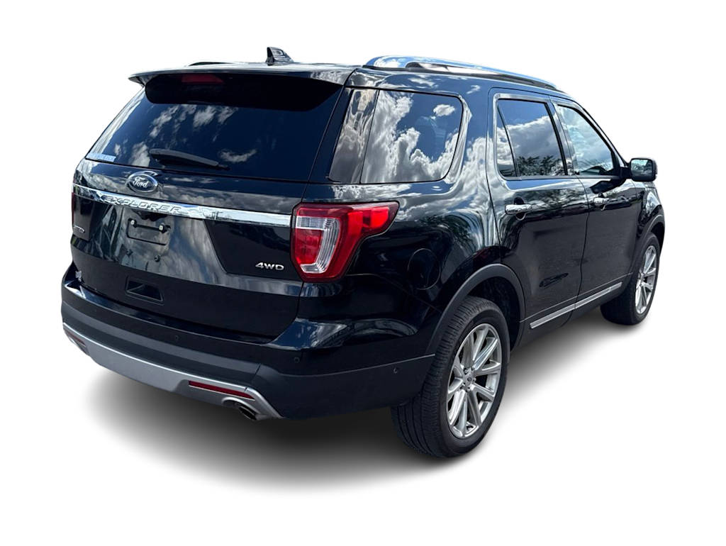 Thumbnail: 2017 Ford Explorer - 15