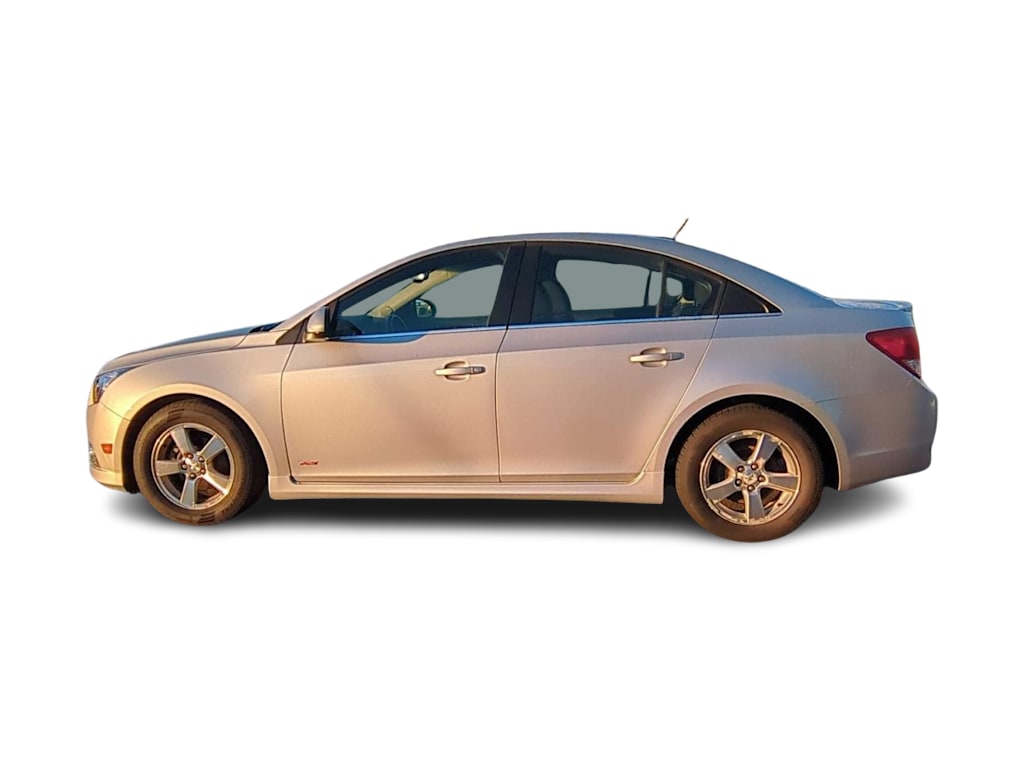 Thumbnail: 2013 Chevrolet Cruze - 3