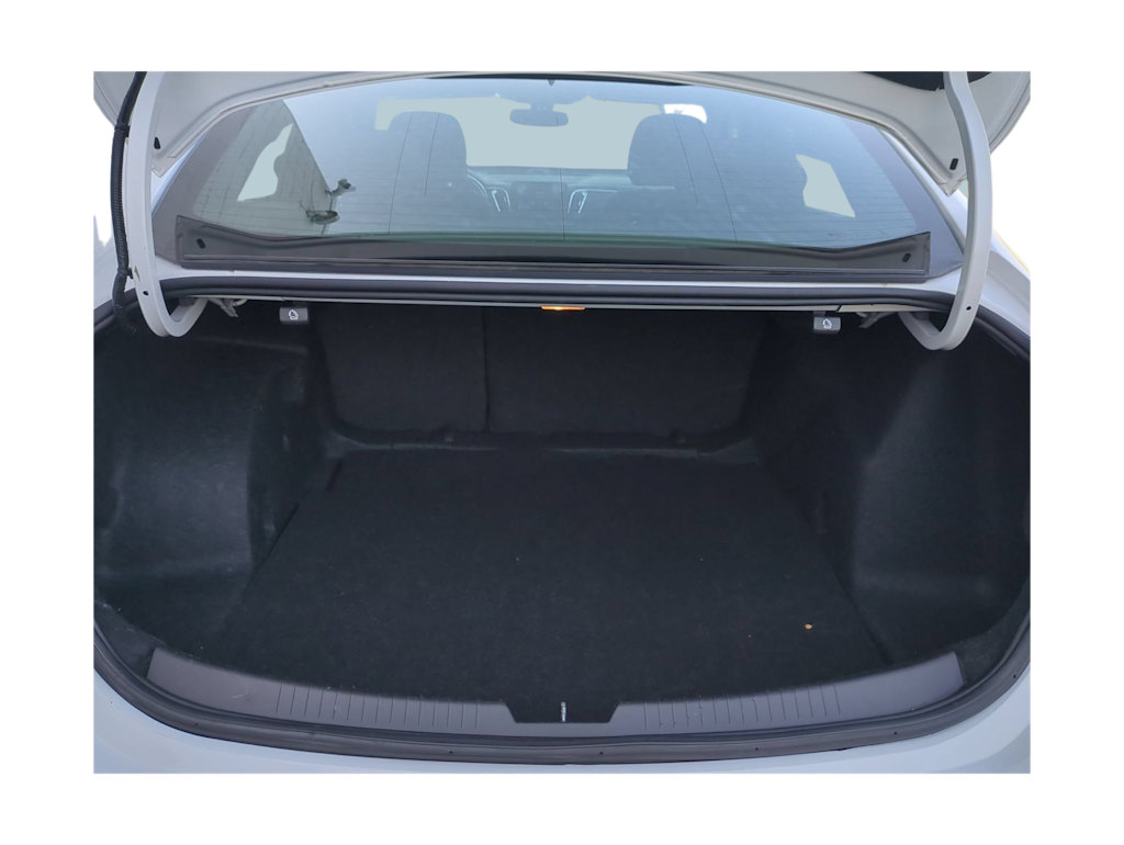Thumbnail: 2019 Chevrolet Malibu - 17
