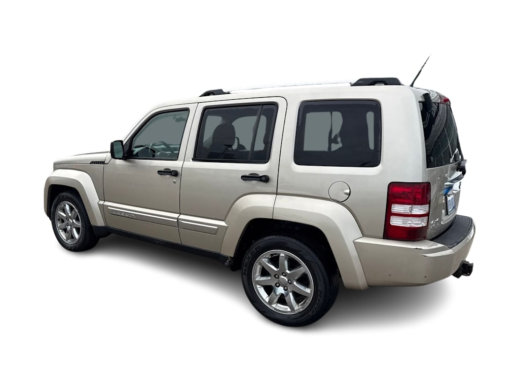 Thumbnail: 2011 Jeep Liberty - 3