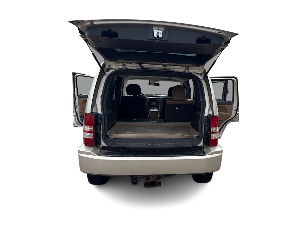 Thumbnail: 2011 Jeep Liberty - 10