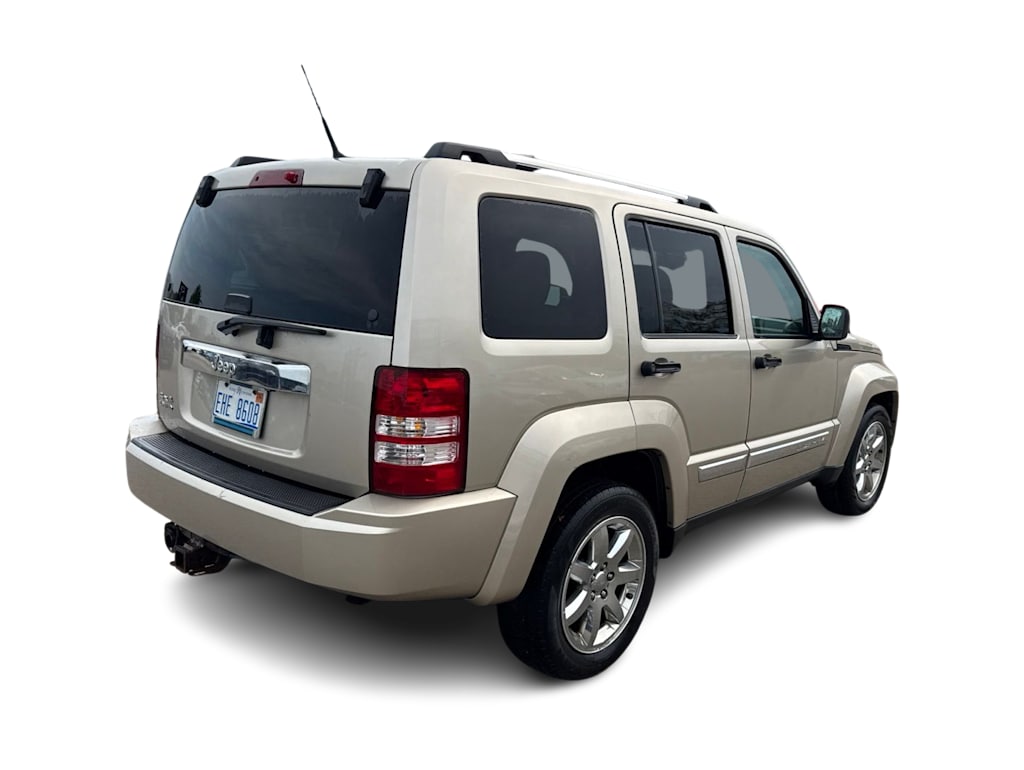 Thumbnail: 2011 Jeep Liberty - 13