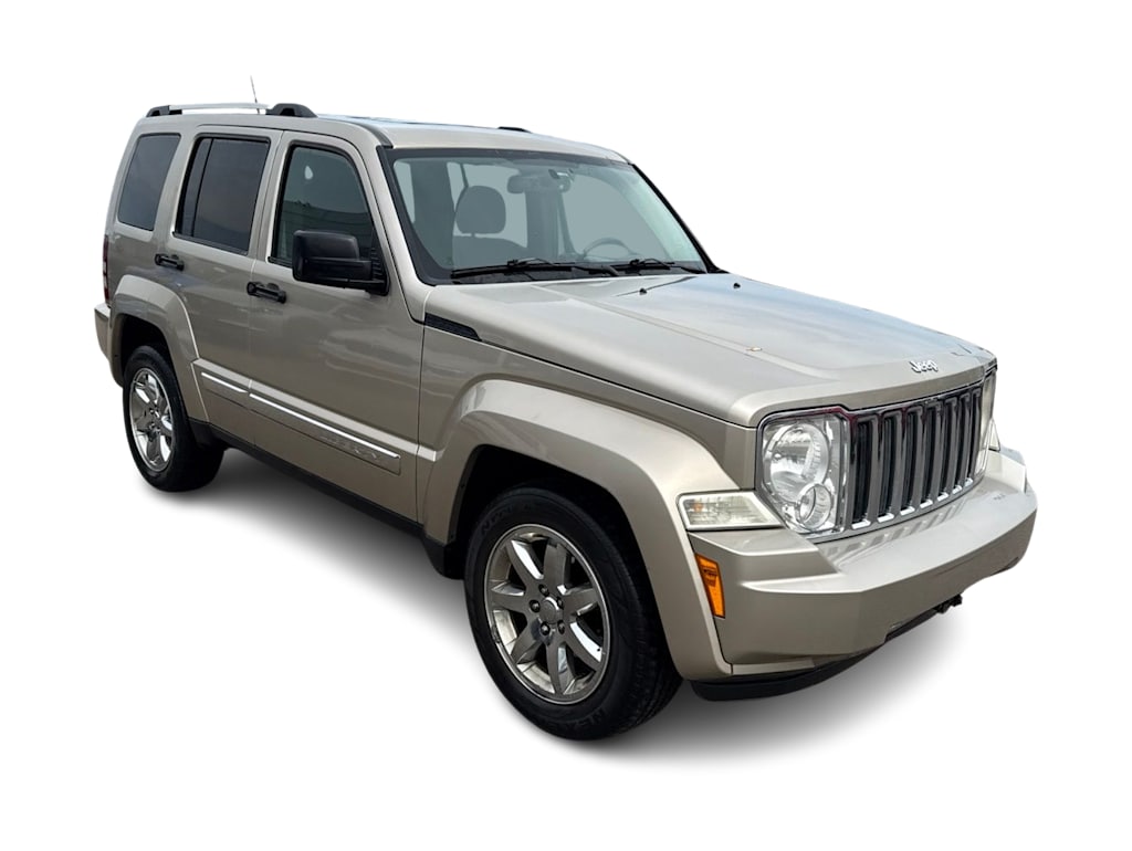 Thumbnail: 2011 Jeep Liberty - 11