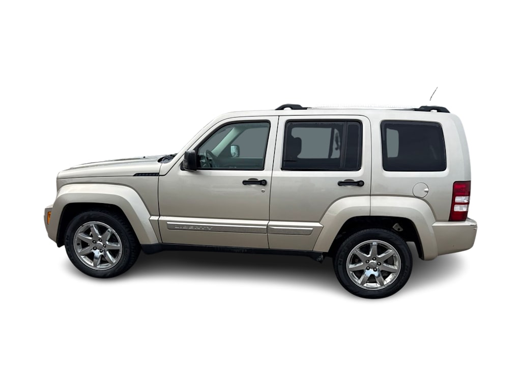 Thumbnail: 2011 Jeep Liberty - 14