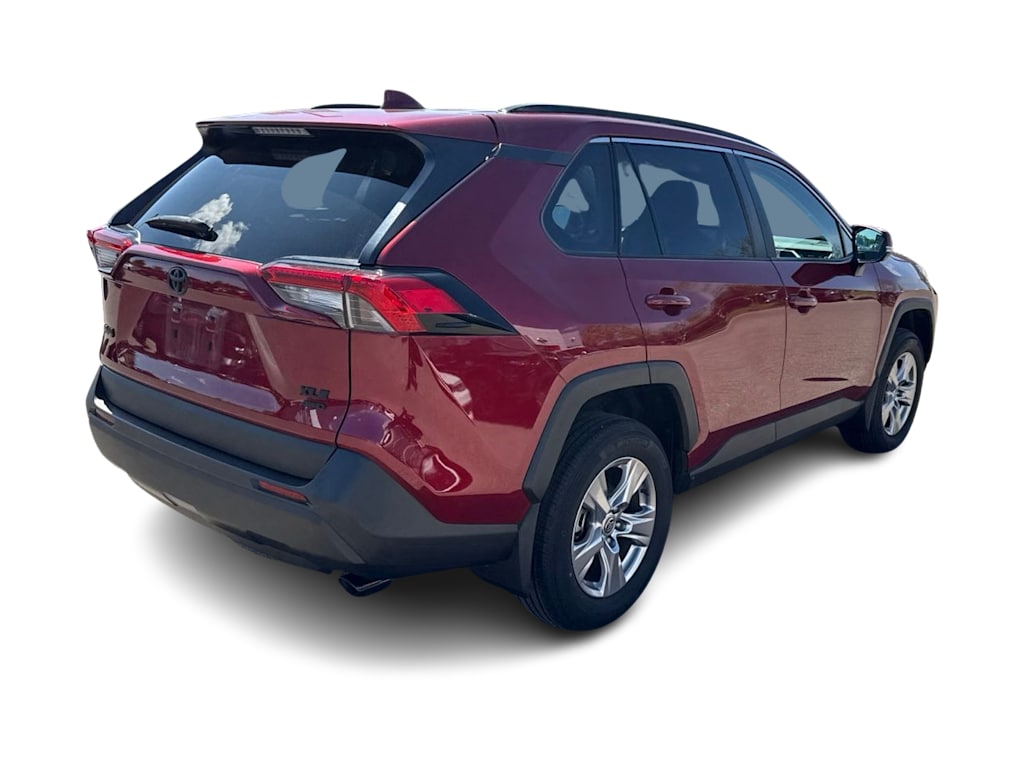 Thumbnail: 2023 Toyota RAV4 - 17