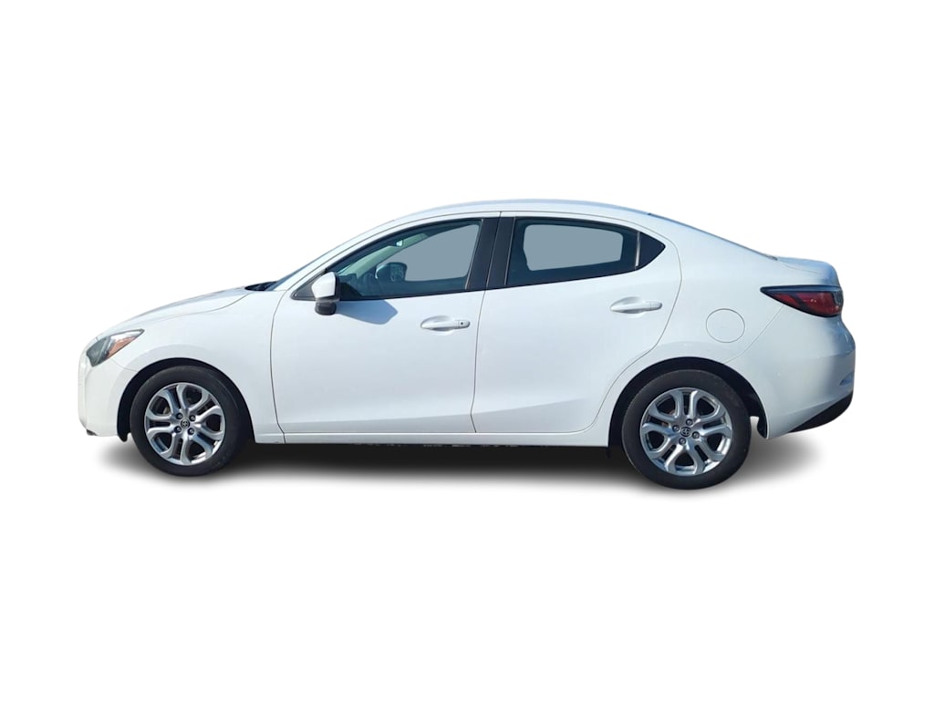 Thumbnail: 2016 Scion iA - 3