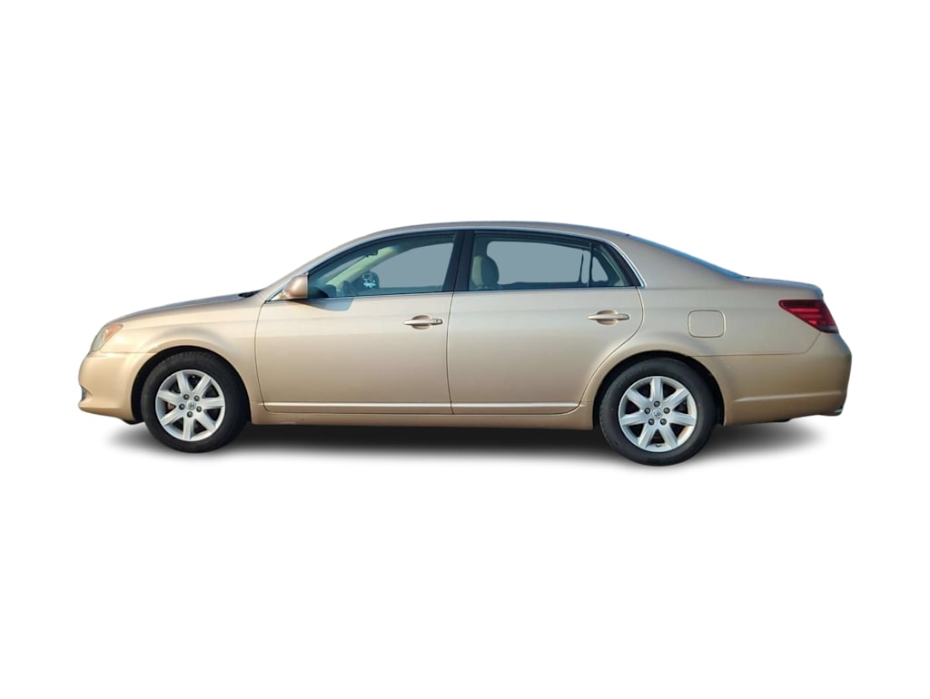 Thumbnail: 2010 Toyota Avalon - 3