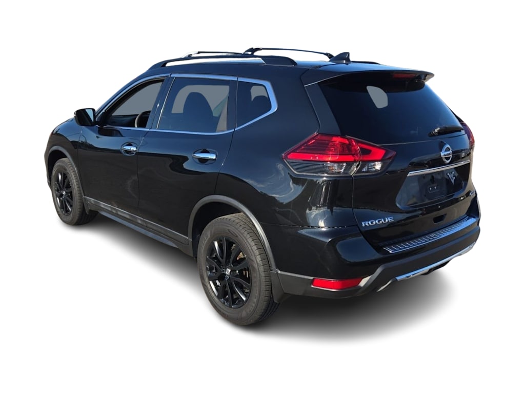 Thumbnail: 2017 Nissan Rogue - 3