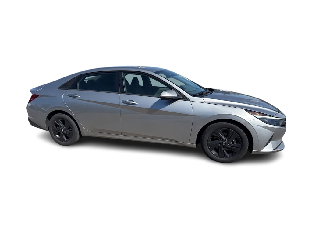 Thumbnail: 2022 Hyundai Elantra - 15