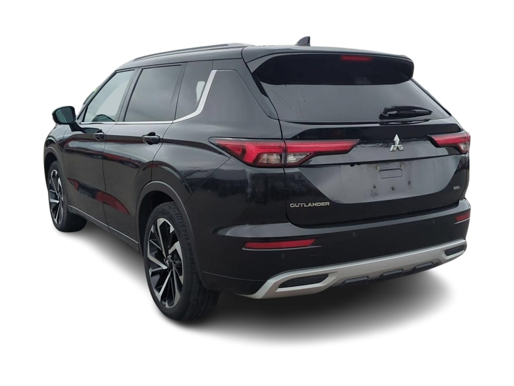Thumbnail: 2022 Mitsubishi Outlander - 4