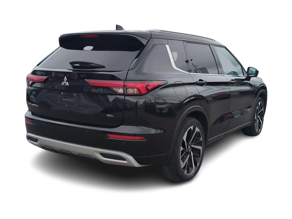 Thumbnail: 2022 Mitsubishi Outlander - 20