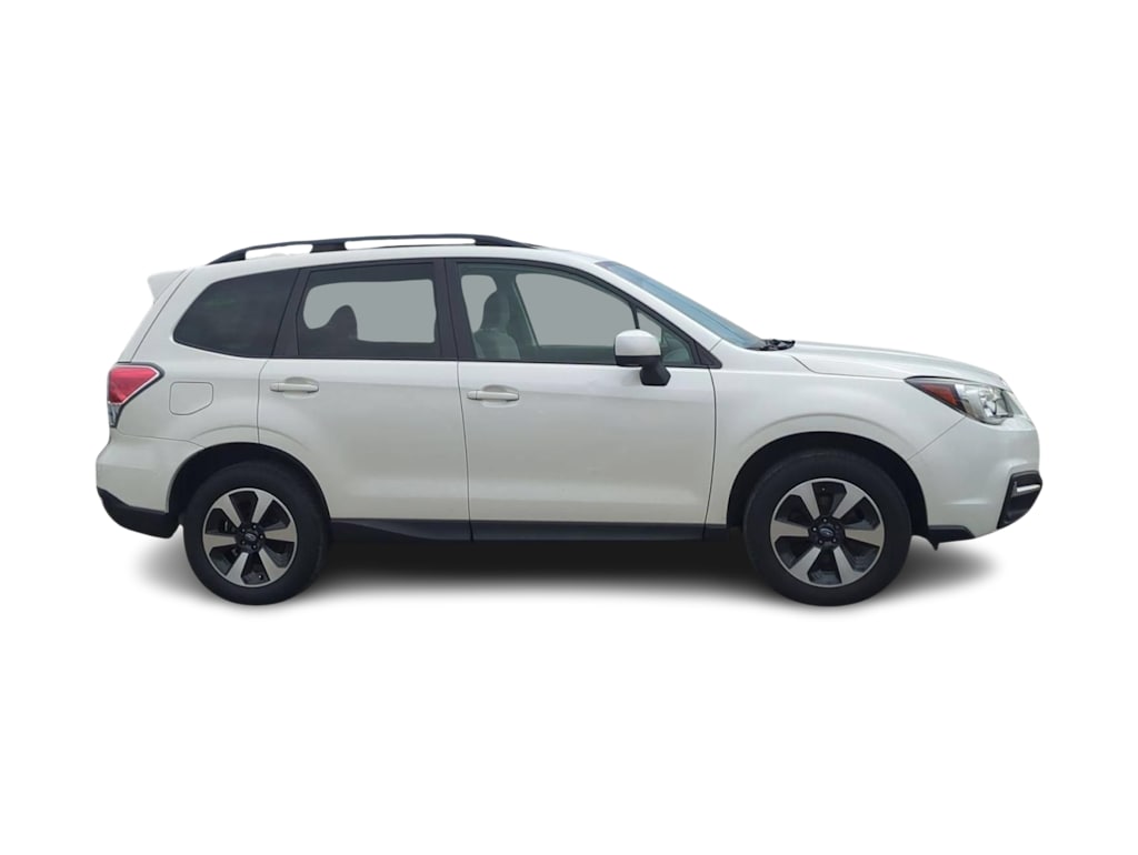 Thumbnail: 2017 Subaru Forester - 21