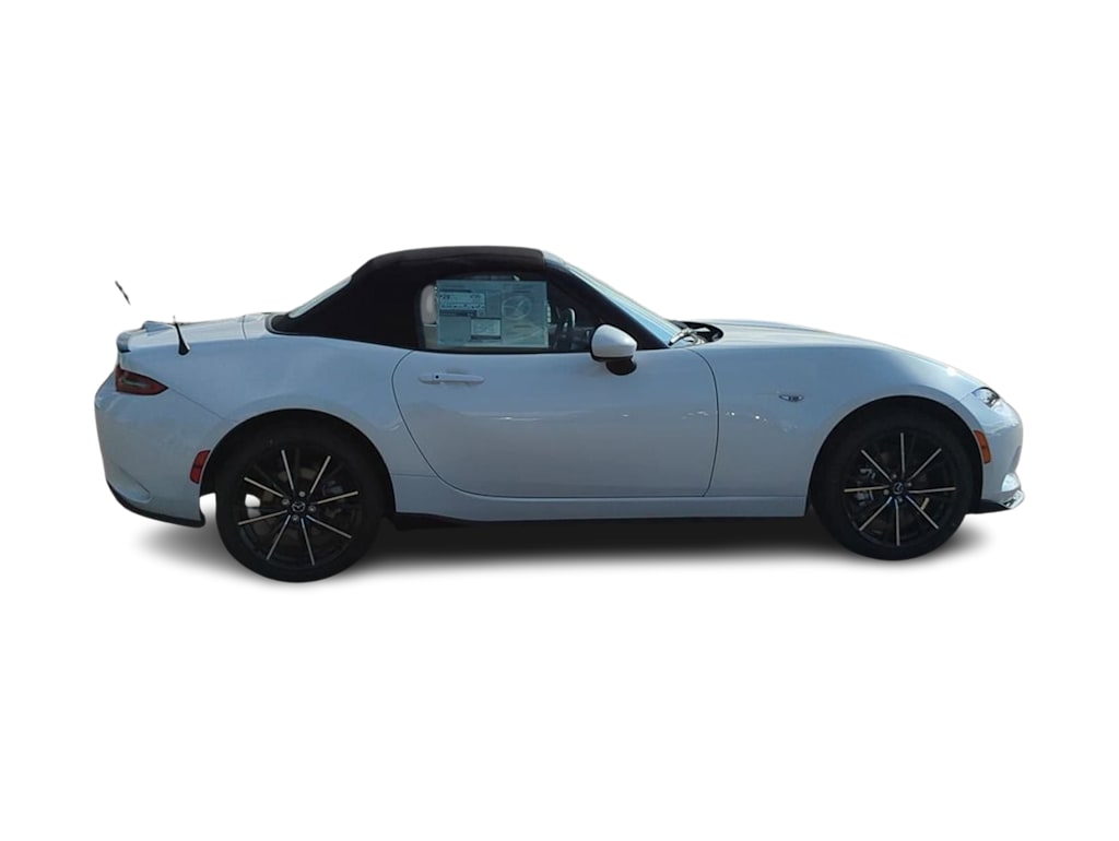 Thumbnail: 2025 Mazda MX-5 Miata - 18