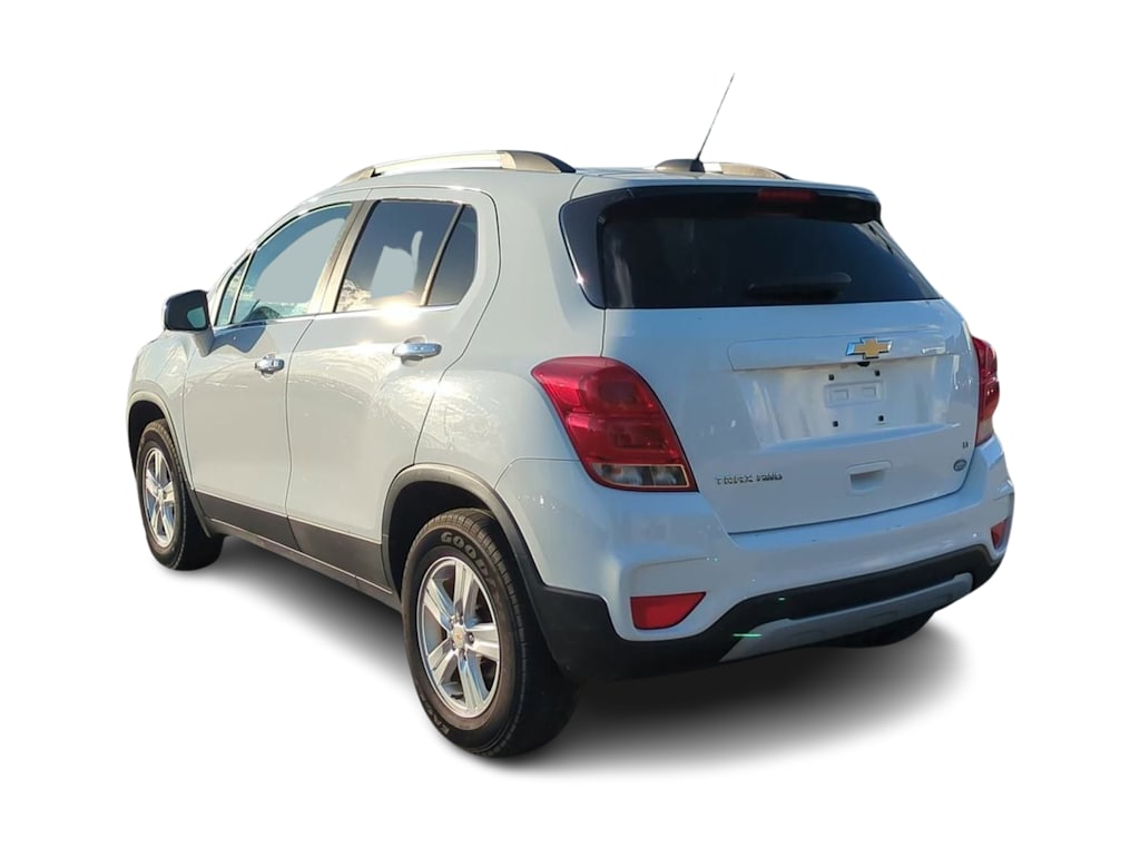 Thumbnail: 2017 Chevrolet Trax - 4