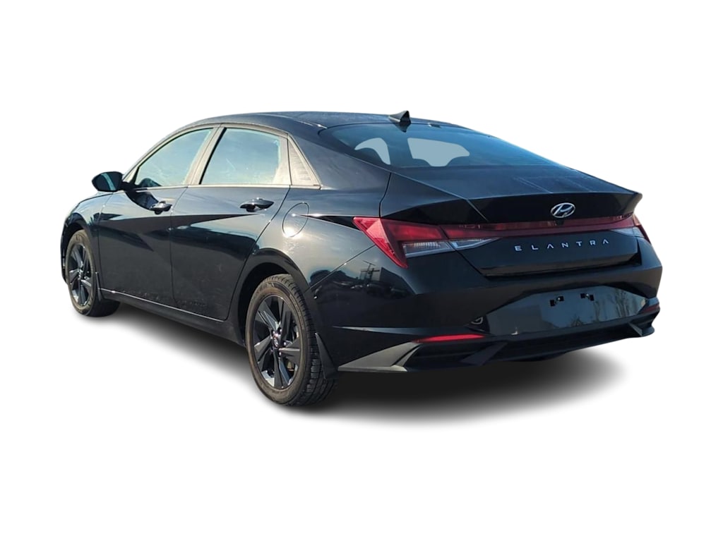Thumbnail: 2023 Hyundai Elantra - 4