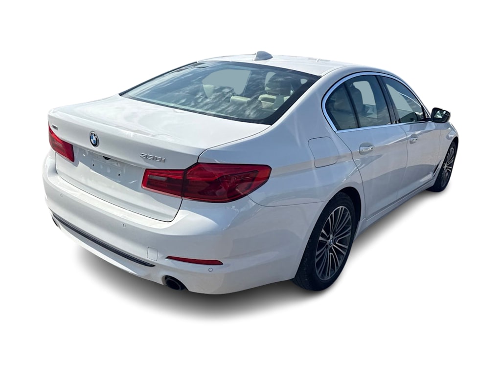 Thumbnail: 2018 BMW 5 Series - 15