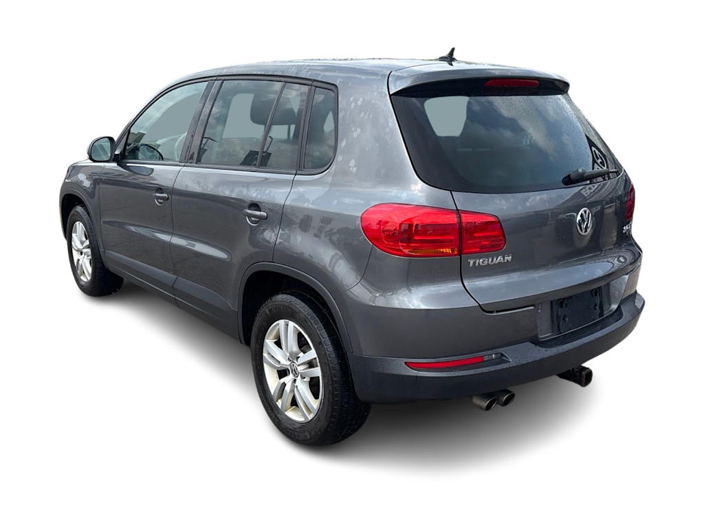 Thumbnail: 2013 Volkswagen Tiguan - 4