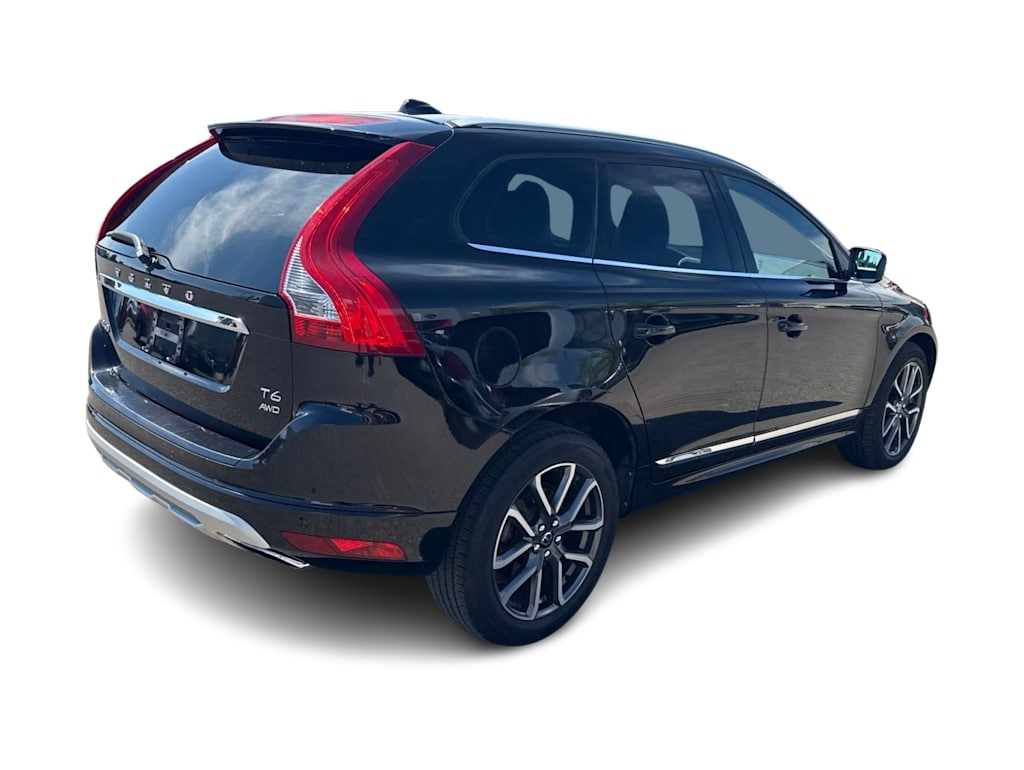 Thumbnail: 2017 Volvo XC60 - 17