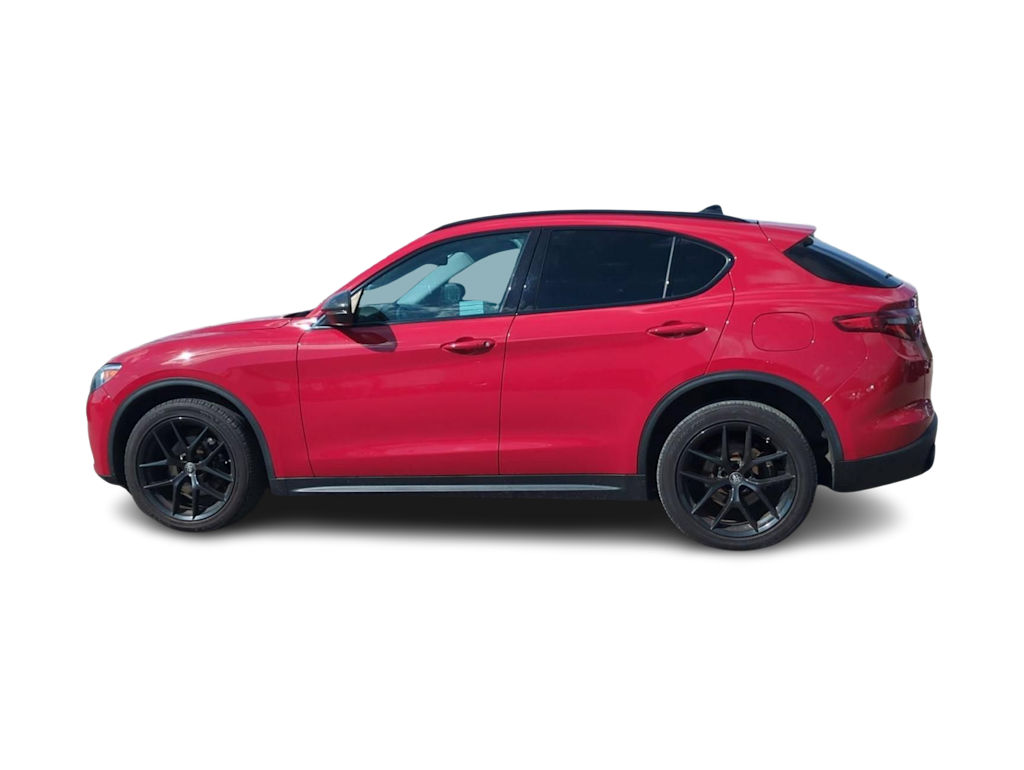 Thumbnail: 2019 Alfa Romeo Stelvio - 3