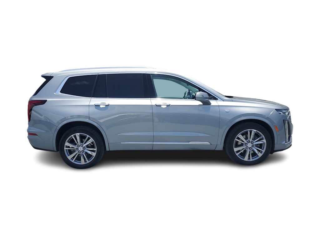 Thumbnail: 2023 Cadillac XT6 - 17