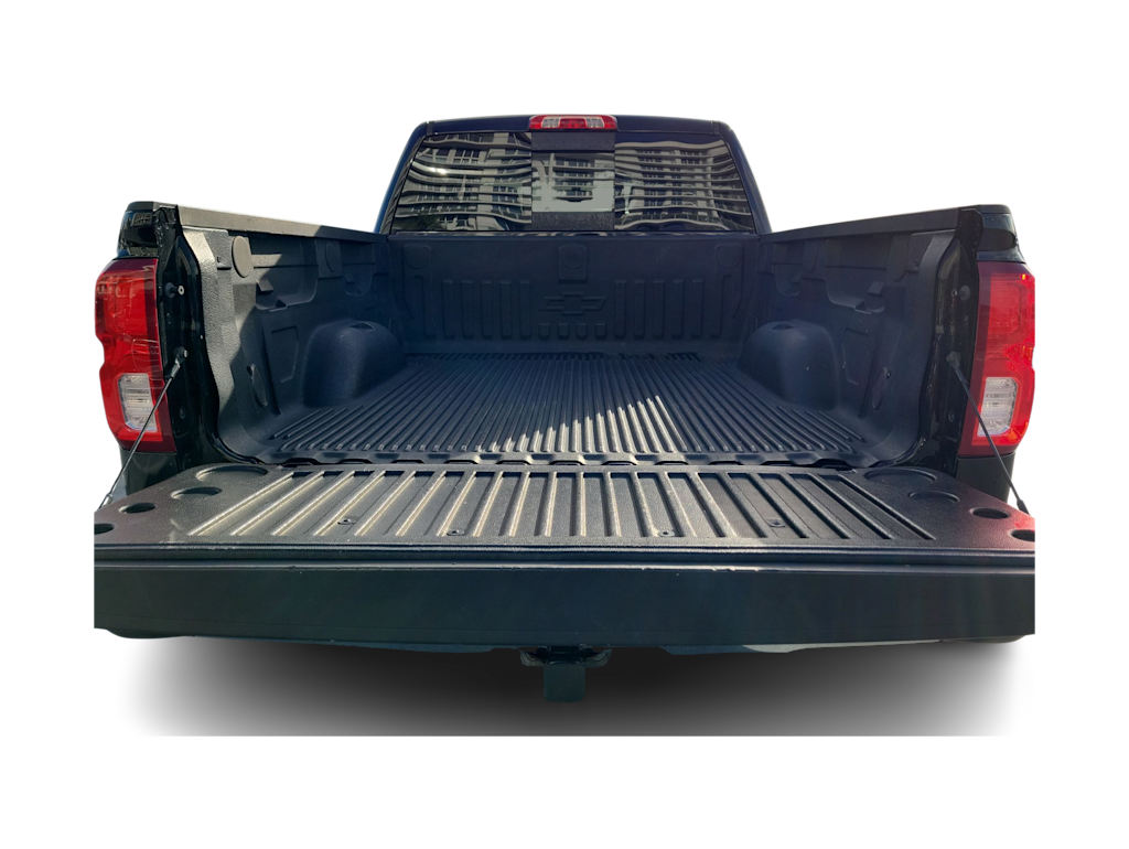 Thumbnail: 2018 Chevrolet Silverado 1500 - 16