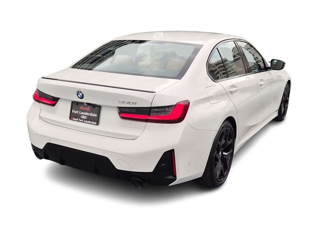 Thumbnail: 2026 BMW 3 Series - 18