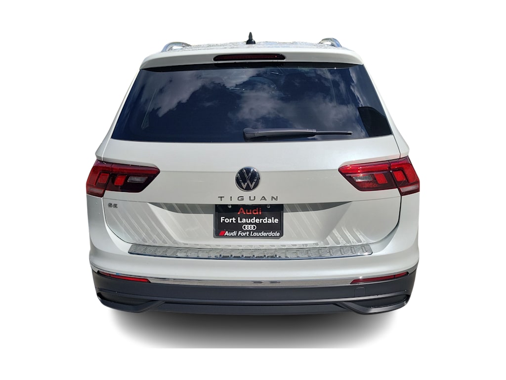 Thumbnail: 2023 Volkswagen Tiguan - 5