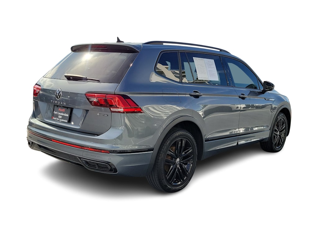 Thumbnail: 2022 Volkswagen Tiguan - 18